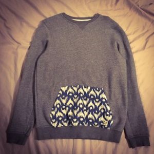 Crewneck Sweatshirt w blue/white pouch